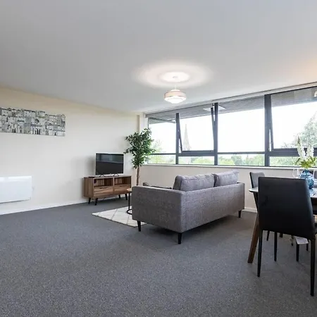 Lovely 2 Bedroom Modern Apartment Manchester Exterior photo