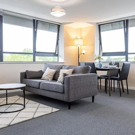 Lovely 2 Bedroom Modern Apartment Manchester Exterior photo
